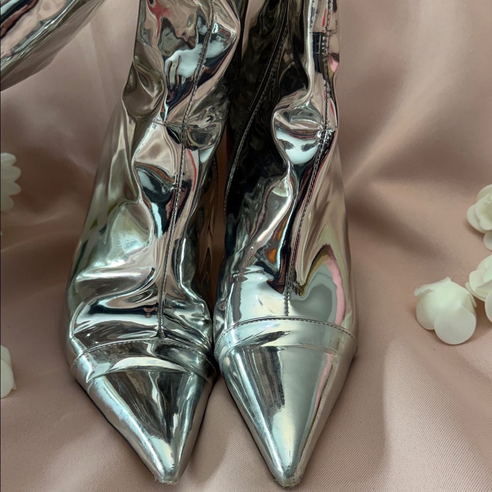 Metallic Stiletto Knee High Boots | Trendy Fall Winter Must Have - Picture 5 of 11